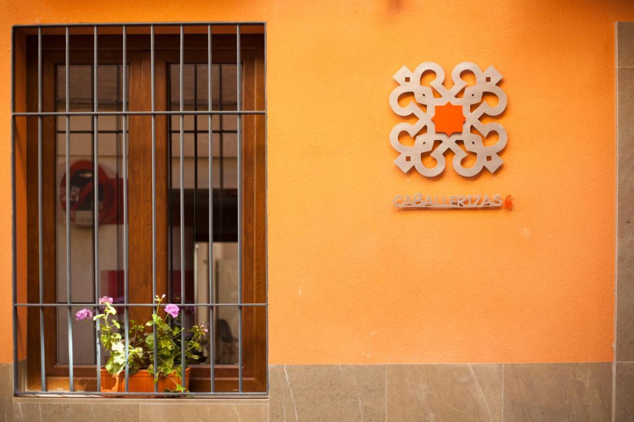 Apartamentos Caballerizas Granada Con Parking Gratuito En Pleno Centro Buitenkant foto